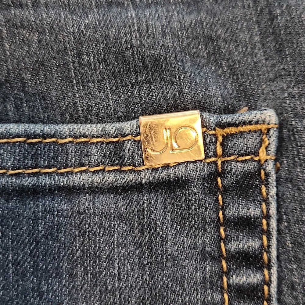 Womens J Lo Straight Jeans/Capri's Size 4 - Picture 5 of 7